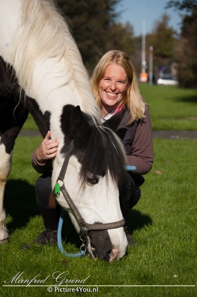 Celine Vos & Zorca – Paardenfotografie Fotoshoot bij Manfred Grund - Picture4You.nl, ook voor paardenfotografie, bruidsreportages en de fotograaf voor al uw feesten en partijen.